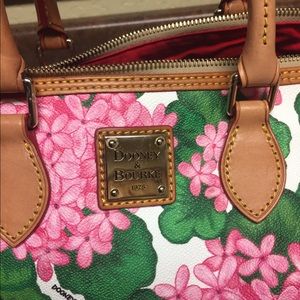 Dooney & Bourke Spring Purse/ Handbag